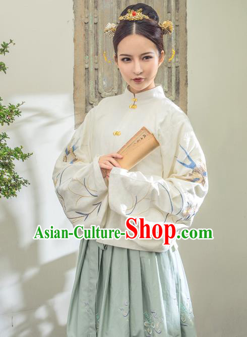 Traditional Ancient Chinese Ming Dynasty Palace Lady Costume Embroidered Blouse, Elegant Hanfu Clothing Chinese Imperial Princess Sleeve Placket Clothing for Women