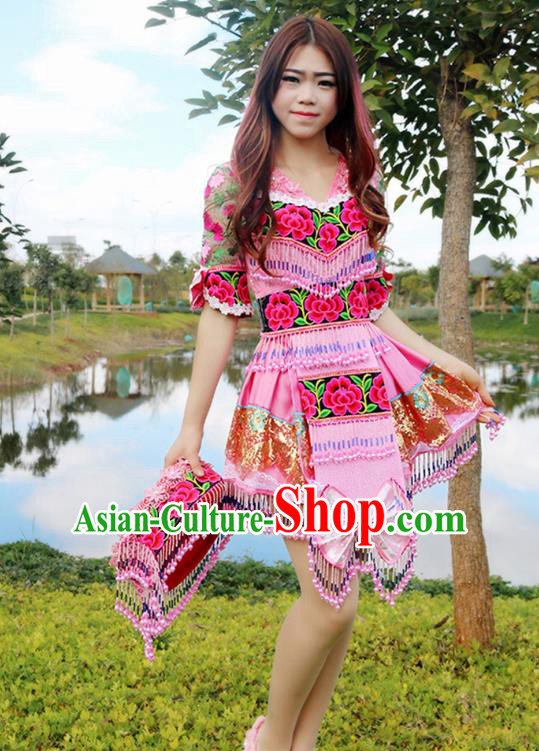Traditional Chinese Miao Nationality Wedding Bride Costume Embroidered Pink Pleated Skirt and Hat, Hmong Folk Dance Ethnic Chinese Minority Nationality Embroidery Clothing for Women