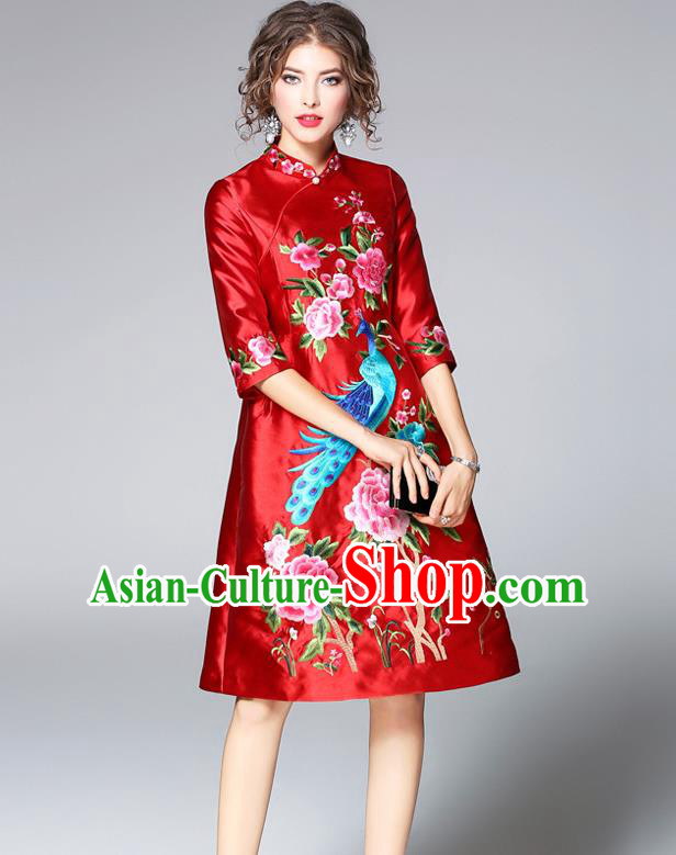 Top Grade Asian Chinese Costumes Classical Embroidery Red Satin Cheongsam, Traditional China National Embroidered Phoenix Chirpaur Clothing for Women