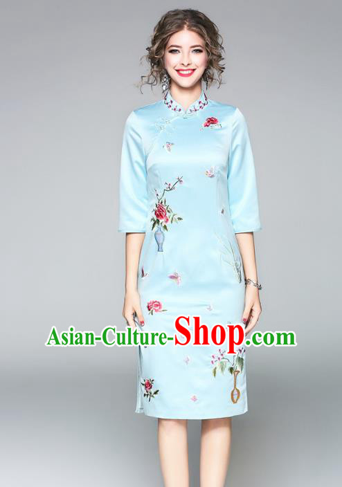 Asian Chinese Oriental Costumes Blue Plated Buttons Cheongsam, Traditional China National Embroidery Chirpaur Dress for Women