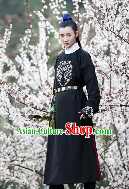 Traditional Chinese Ancient Hanfu Swordswoman Costume Embroidered Long Robe, Asian China Ming Dynasty Imperial Guards Clothing for Women