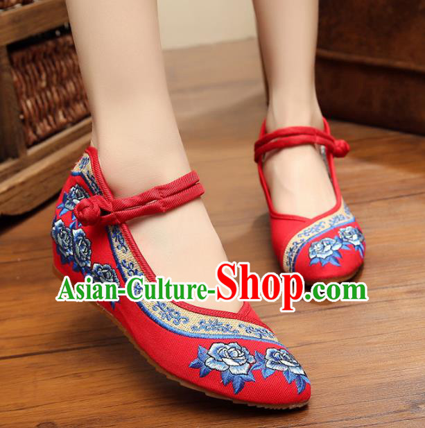 Traditional Chinese National Red Hanfu Linen Embroidered Shoes, China Princess Shoes Embroidery Flowers Shoes for Women