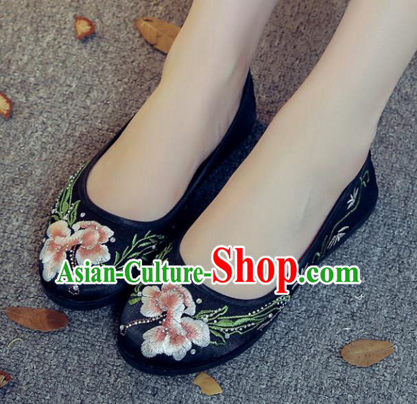 Traditional Chinese National Hanfu Black Satin Embroidered Shoes, China Princess Embroidery Shoes for Women
