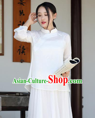 Traditional Chinese National Costume Hanfu White Embroidery Qipao Blouse, China Tang Suit Cheongsam Upper Outer Garment Shirt for Women