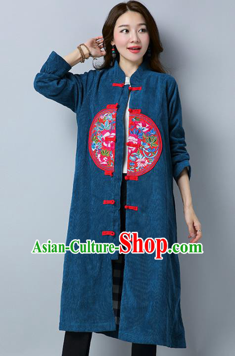 Traditional Chinese National Costume Hanfu Embroidered Green Coat, China Tang Suit Plated Buttons Dust Coat for Women
