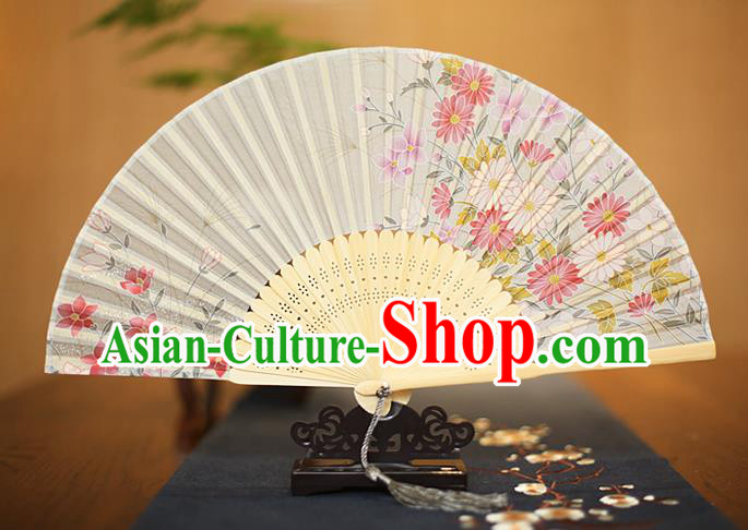 Traditional Chinese Crafts Printing Flowers White Folding Fan, China Sensu Paper Fans for Women