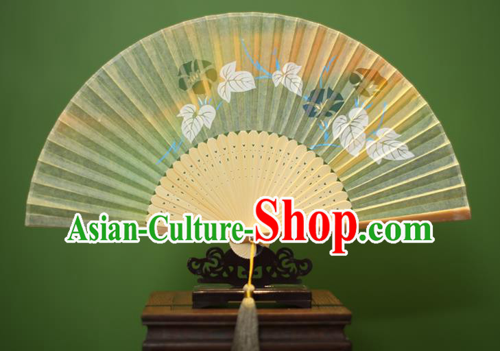 Traditional Chinese Crafts Printing Petunia Folding Fan, China Handmade Classical Silk Fans for Women