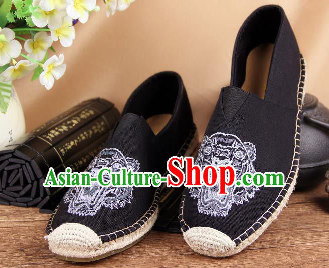 Chinese National Shoes Traditional Black Cloth Shoes Embroidery Tiger Shoes for Men