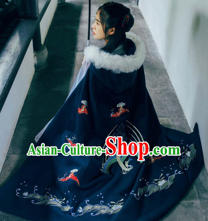 Chinese Traditional Costume Ancient Ming Dynasty Princess Embroidered Black Cloak for Women