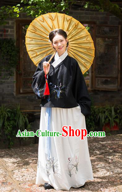 Ancient Chinese Ming Dynasty Nobility Lady Embroidered Costumes for Women