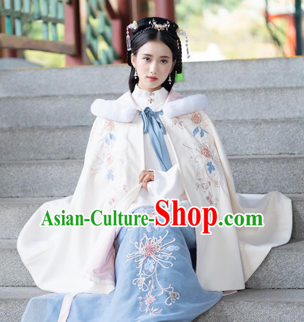 Chinese Ancient Ming Dynasty Princess Winter Costume Embroidered White Cloak for Women