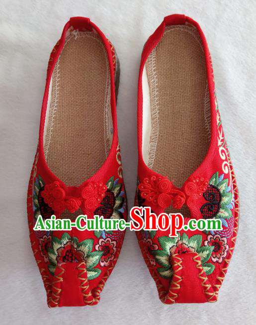 Chinese Traditional Handmade Embroidered Shoes Red Cloth Shoes for Women