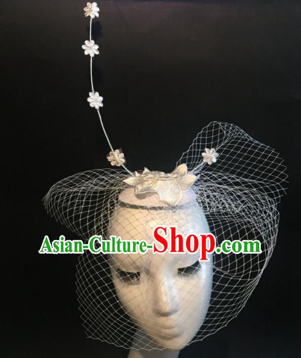 Top Grade Halloween Catwalks Headdress Brazilian Carnival White Lace Top Hat for Women