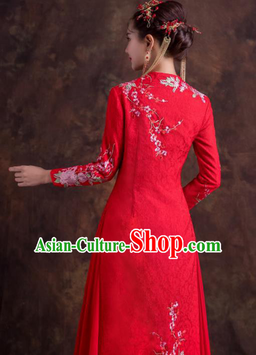Chinese Traditional Bride Xiuhe Suits Ancient Embroidered Peony Red Wedding Dress for Women