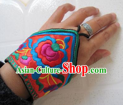 Chinese Traditional National Wristlet Accessories Ethnic Embroidered Bracelet for Women