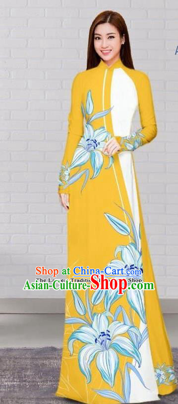 Asian Traditional Vietnam Costume Vietnamese Bride Yellow Cheongsam Ao Dai Qipao Dress for Women