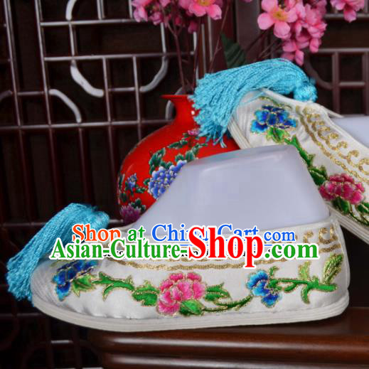 Traditional Chinese Beijing Opera Actress Embroidered Shoes Ancient Princess White Hanfu Shoes for Women