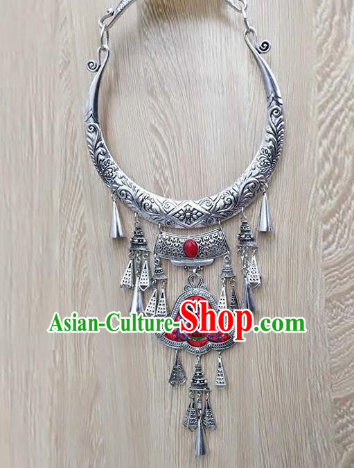 Chinese Traditional Minority Embroidered Red Carving Necklace Ethnic Folk Dance Accessories for Women