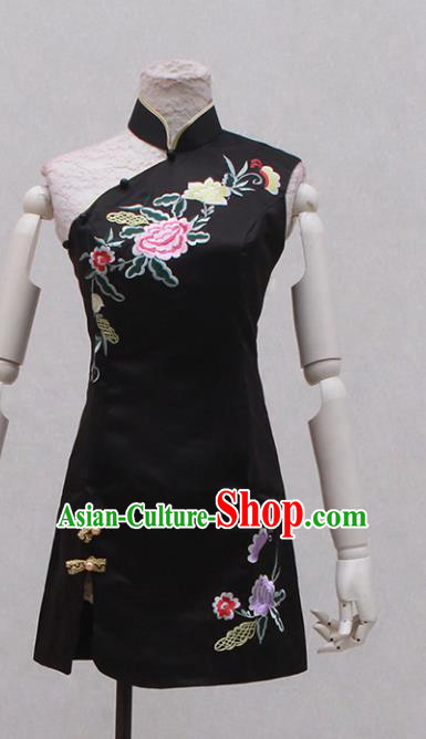Traditional Ancient Chinese Black Qipao Dress Embroidered Cheongsam Clothing for Women