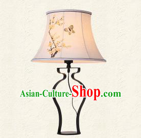 Traditional Chinese Palace Lantern Handmade Painted Butterfly Flowers Desk Lanterns Ancient Lamp
