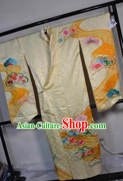 Japan Traditional Furisode Kimonos Costume Japanese Printing Flowers Golden Yukata Dress for Women