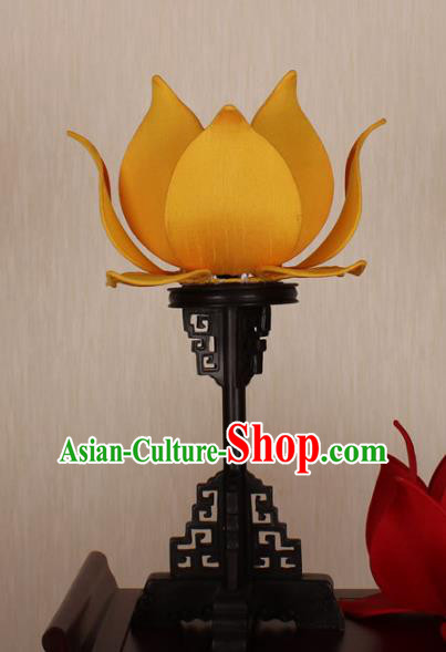 Asian China Handmade Desk Lanterns Traditional Ancient Yellow Lotus Palace Lantern