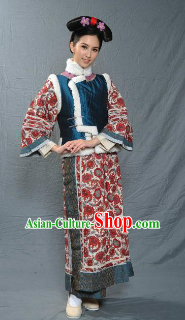 Chinese Qing Dynasty Manchu Court Maid of Kangxi Historical Costume Ancient Palace Lady Clothing for Women