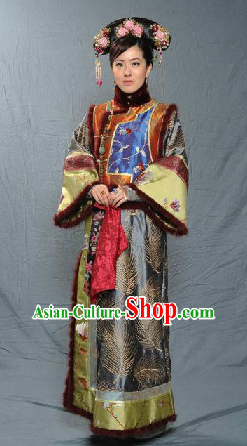 Chinese Qing Dynasty Manchu Senior Concubine of Kangxi Historical Costume Ancient Palace Lady Clothing for Women