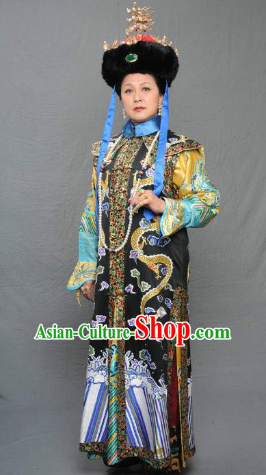 Chinese Qing Dynasty Manchu Queen Mother of Kangxi Historical Costume Ancient Empress Dowager Clothing for Women