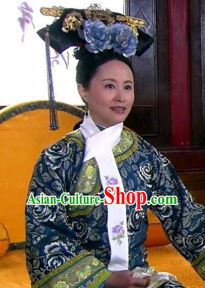 Chinese Ancient Qing Dynasty Imperial Concubine Liang Replica Costumes Manchu Dress Historical Costume for Women