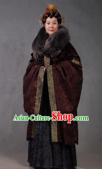 Chinese Ancient Novel Character A Dream in Red Mansions Mistress Wang Winter Costume for Women