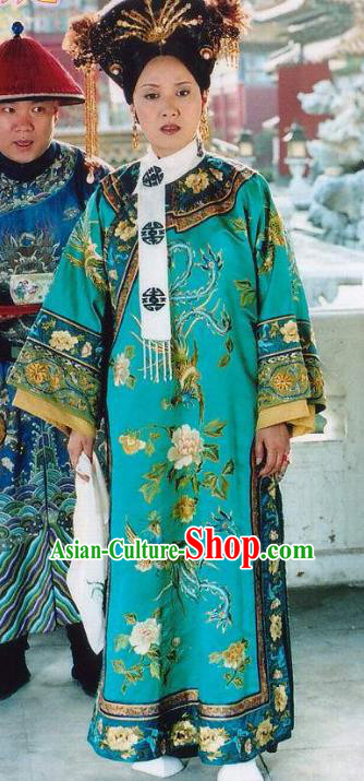 Chinese Ancient Imperial Consort Yi of Kangxi Dress Qing Dynasty Manchu Palace Lady Embroidered Costume for Women