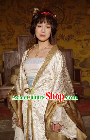 Chinese Ancient Ming Dynasty Empress of Yongle Embroidered Dress Costume for Women