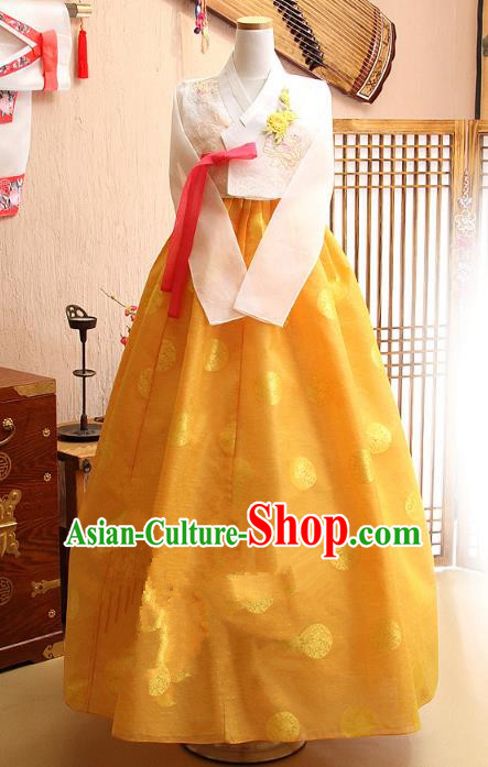 Korean Traditional Tang Garment Hanbok Formal Occasions White Blouse and Yellow Dress Ancient Costumes for Women