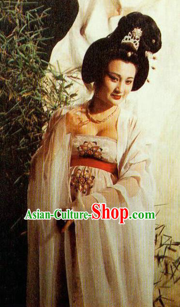Chinese Tang Dynasty Imperial Consort Yang Embroidered Hanfu Dress Ancient Palace Lady Replica Costume for Women