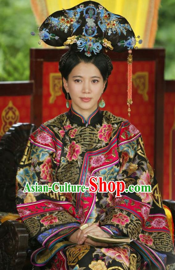 Chinese Ancient Palace Shunzhi Empress Dowager Historical Replica Costume China Qing Dynasty Manchu Lady Xiaozhuang Embroidered Clothing