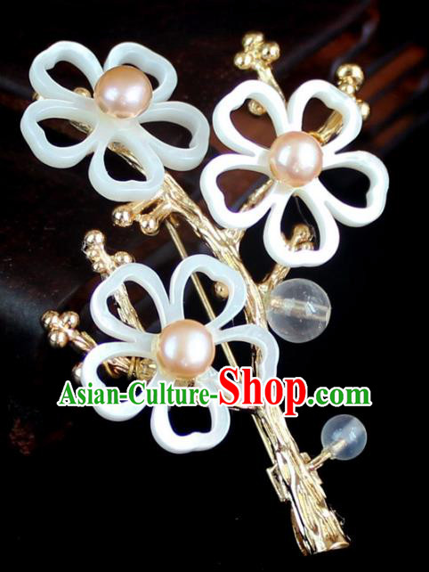Chinese Ancient Handmade Accessories Brooch Shell Breastpin for Women