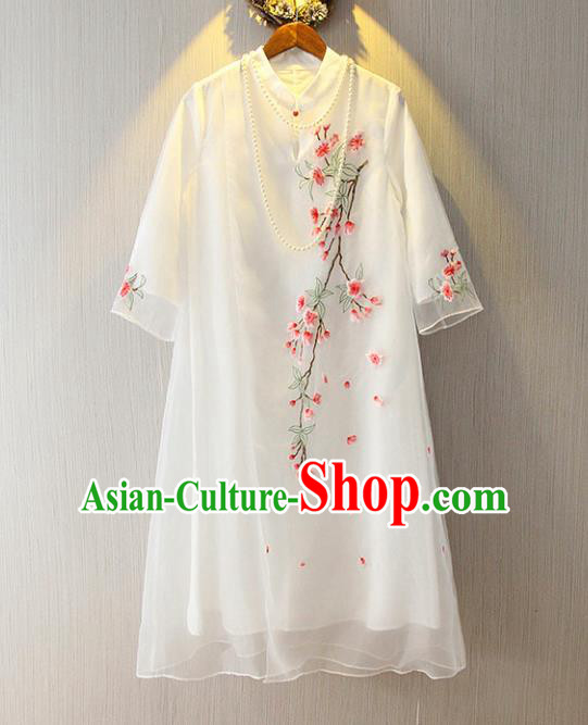 Chinese Traditional National Costume Cheongsam Tangsuit Embroidered White Dress for Women
