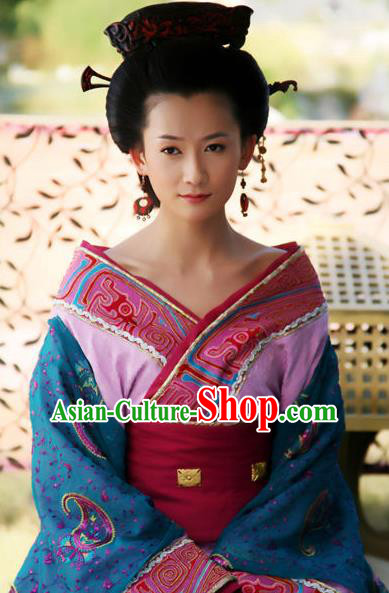 Traditional Chinese Ancient Han Dynasty Empress Dou Hanfu Dress Queen Replica Costume for Women