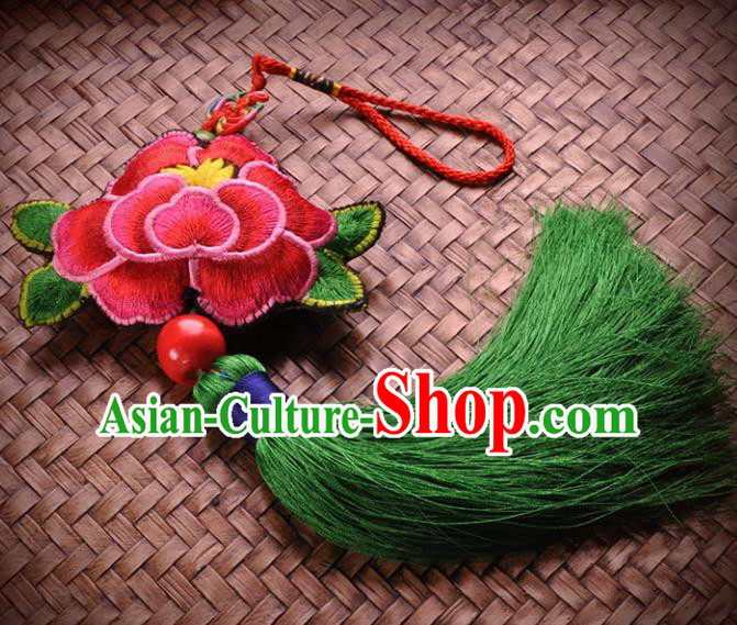 Chinese Traditional Embroidery Pendant Classical Handmade Embroidered Lotus Craft for Women