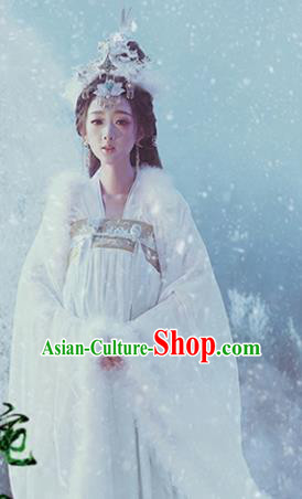 Chinese Ancient Imperial Concubine Hanfu Dress Traditional Tang Dynasty Imperial Consort Embroidered Costume and Hairpins for Women