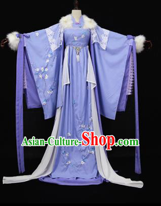 Chinese Ancient Cosplay Queen Swordswoman Costume Han Dynasty Imperial Consort Embroidered Hanfu Dress for Women