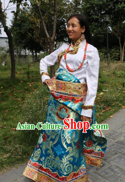 Chinese Traditional Minority Wedding Costume Blue Tibetan Robe Zang Nationality Clothing for Women