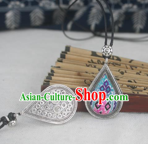Chinese Traditional Miao Sliver Embroidered Blue Necklace Traditional Hmong Necklet for Women