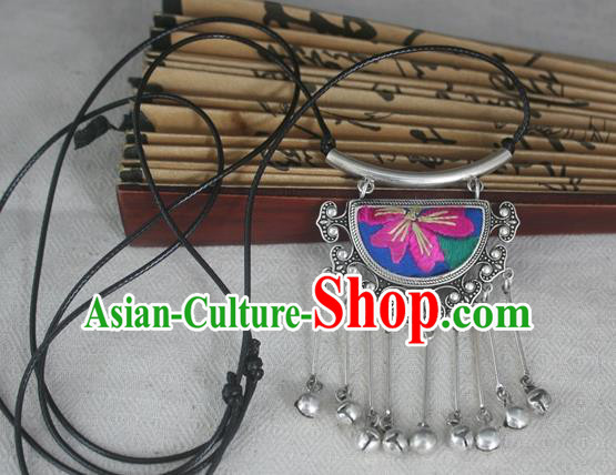 Chinese Miao Sliver Traditional Embroidered Necklace Hmong Ornaments Minority Headwear for Women