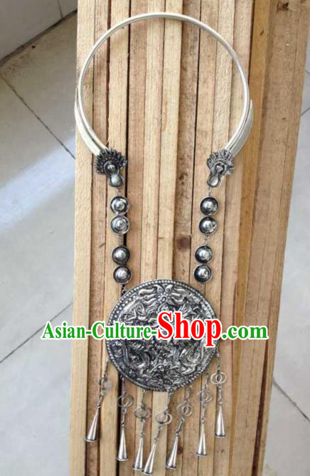 Chinese Traditional Ornaments Accessories Ancient Miao Sliver Necklace for Women