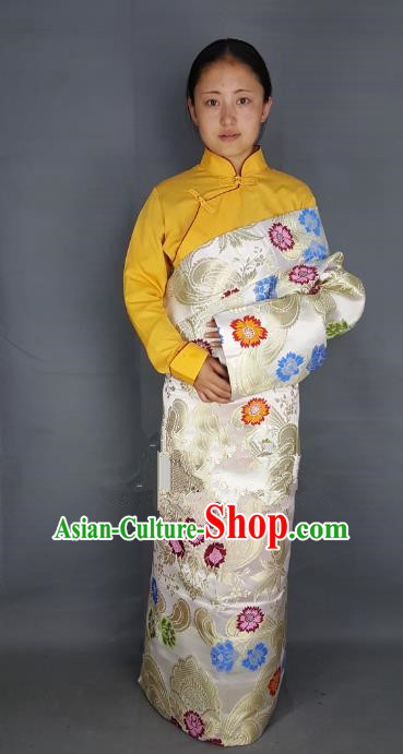 Chinese Traditional Zang Nationality Clothing White Tibetan Robe, China Tibetan Ethnic Heishui Dance Costume for Women