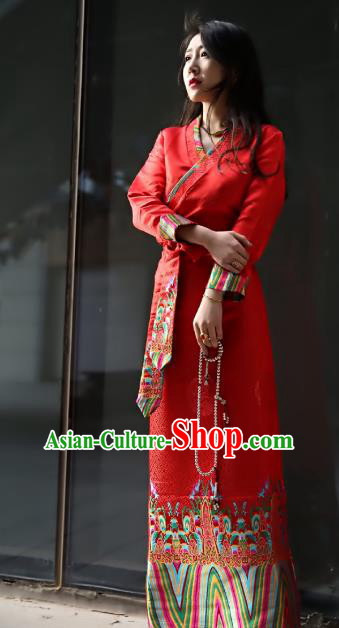 Chinese Traditional Zang Nationality Red Brocade Dress, China Tibetan Dance Costume for Women