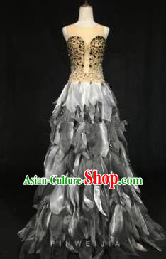 Top Grade Models Catwalks Costume Grey Feather Full Dress Stage Performance Compere Clothing for Women