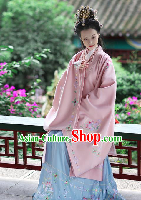Chinese Ancient Palace Lady Hanfu Dress Ming Dynasty Imperial Consort Embroidered Costumes and Jewelry Accessories for Women